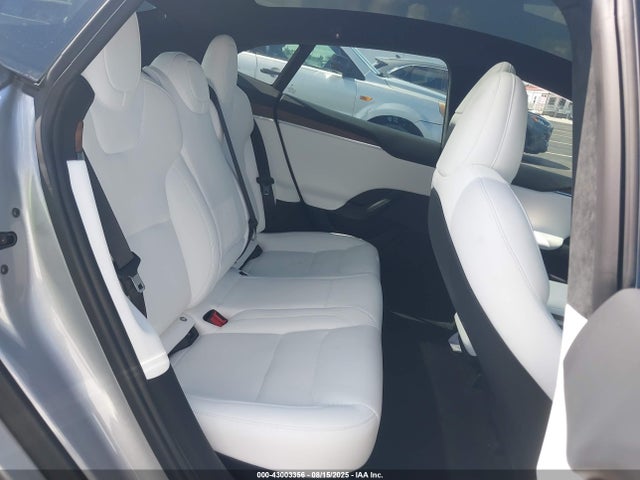 Tesla MODEL S 2025 5YJSA1E57SF550073 Image 8