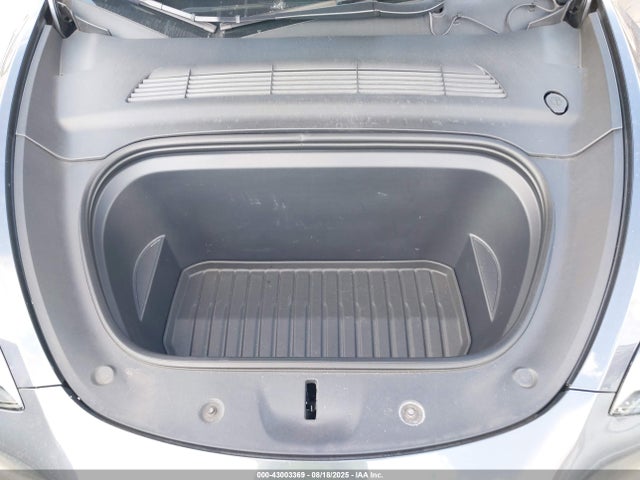 2023 TESLA MODEL Y 7SAYGDEF8PF602453 Photo 9