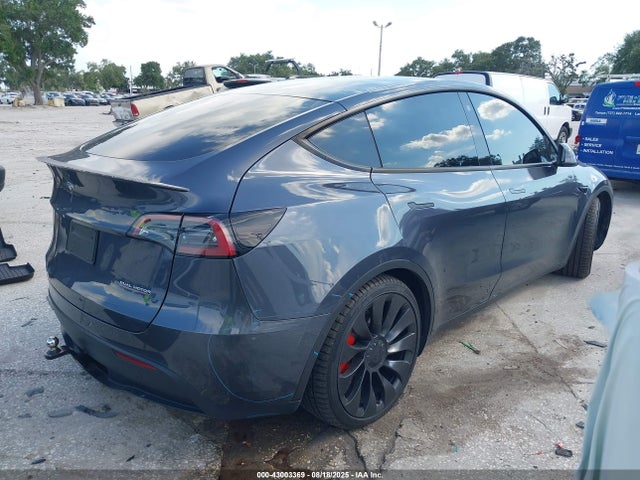 2023 TESLA MODEL Y 7SAYGDEF8PF602453 Photo 3