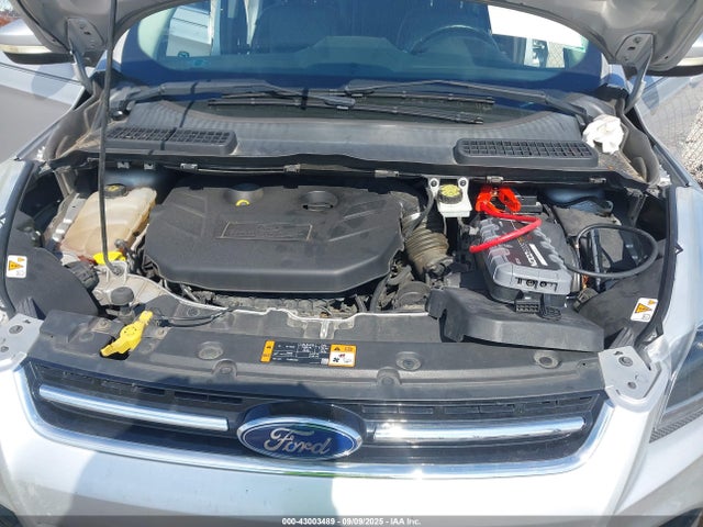 1FMCU9J9XFUB69989 Ford Escape Titanium
