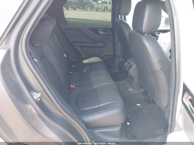 2019 JAGUAR F-PACE SADCJ2FX8KA364372 Photo 7