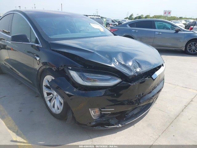 2017 TESLA MODEL X 5YJXCBE28HF043784 Photo 5
