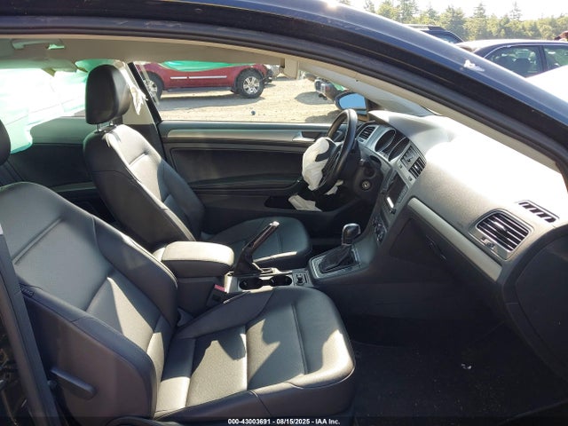 3VW917AU6FM094841 Volkswagen Golf