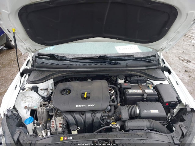 Hyundai 2017 2017 5NPD84LF9HH009344 Image 10