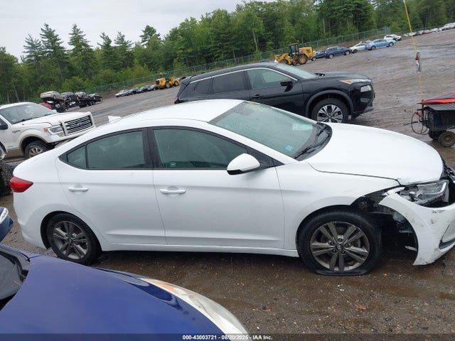Hyundai 2017 2017 5NPD84LF9HH009344 Image 13