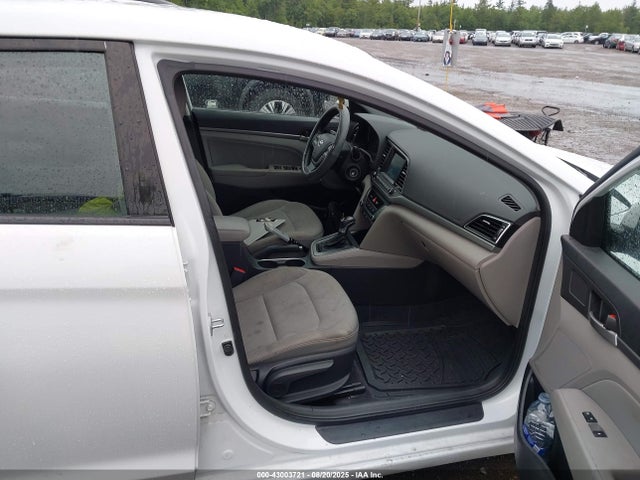 Hyundai 2017 2017 5NPD84LF9HH009344 Image 5