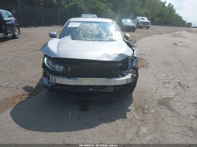 SHHFK7H22HU415528 Honda l15ba