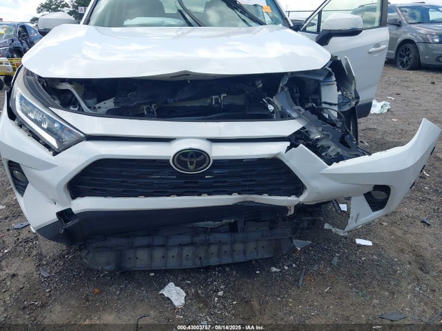 2019 Toyota Rav4 Xle მანქანა იყიდება აუქციონზე, vin: JTMW1RFV7KD015377, აუქციონის ნომერი: 43003757