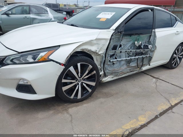 1N4BL4CV6LC267053 Nissan 2020
