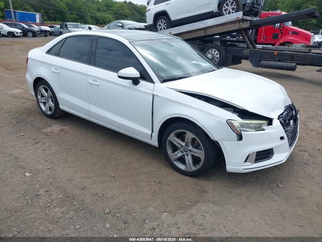 2017 AUDI A3 WAUAUGFF9H1026967 Photo 0