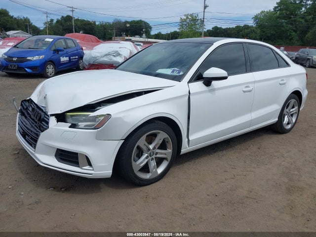 2017 AUDI A3 WAUAUGFF9H1026967 Photo 5