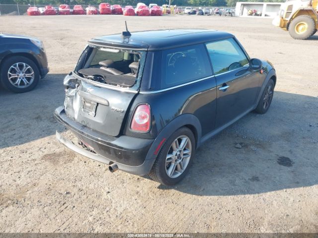 2011 MINI COOPER WMWSU3C59BTX96719 Photo 3