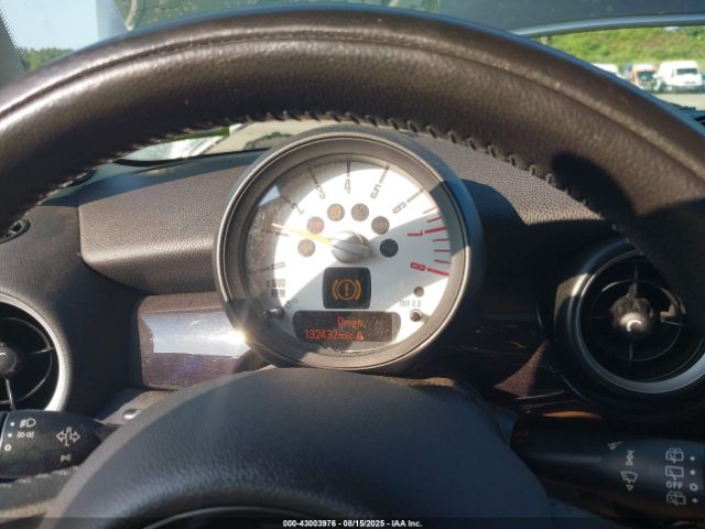 2011 MINI COOPER WMWSU3C59BTX96719 Photo 6