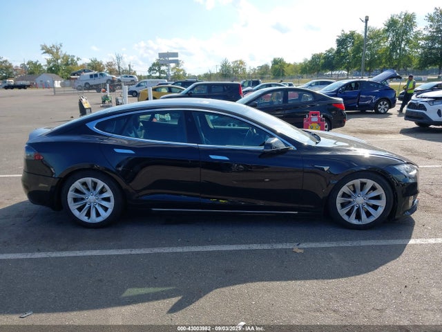 5YJSA1E2XJF272533 Tesla MODEL S