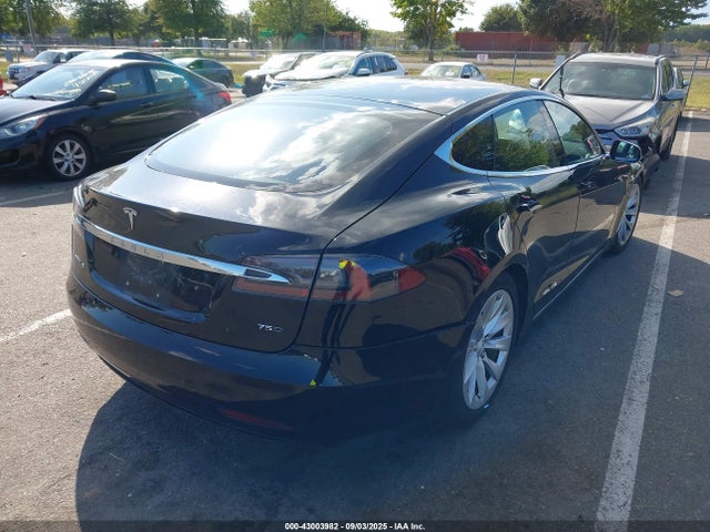 5YJSA1E2XJF272533 Tesla MODEL S