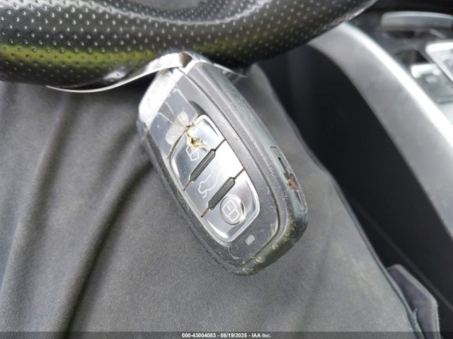 2010 AUDI A5 WAULFAFR1AA001920 Photo 10