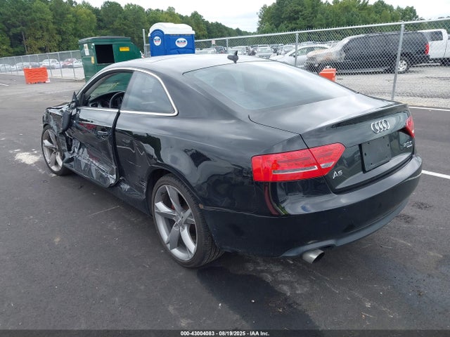 2010 AUDI A5 WAULFAFR1AA001920 Photo 2