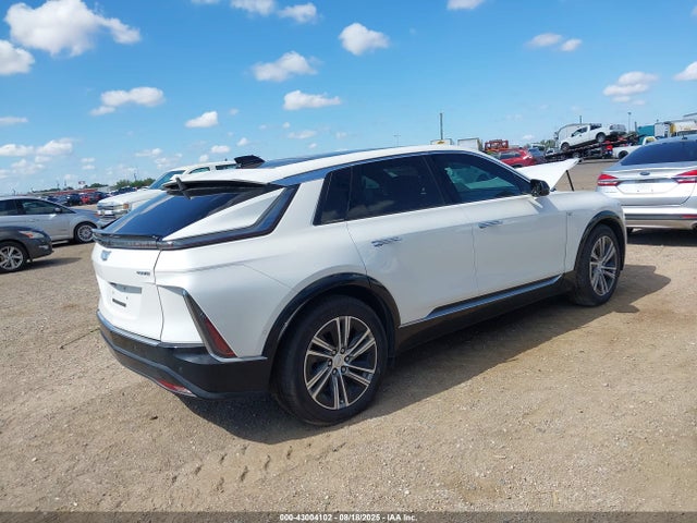 2024 CADILLAC LYRIQ 1GYKPSRK0RZ117763 Photo 3