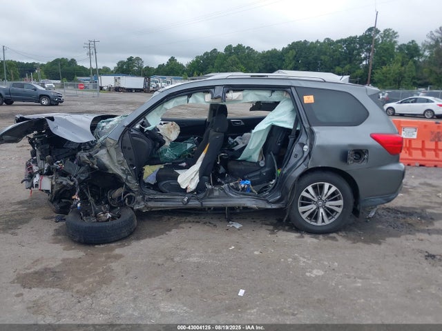 5N1DR2MM8HC622495 Nissan 2017
