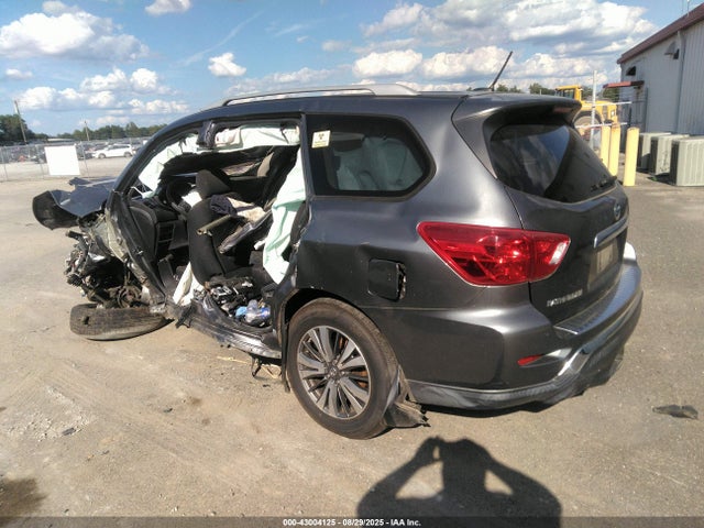 5N1DR2MM8HC622495 Nissan 2017