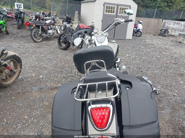 2015 SUZUKI VL1500 JS1VY56A4F2100220 Photo 5