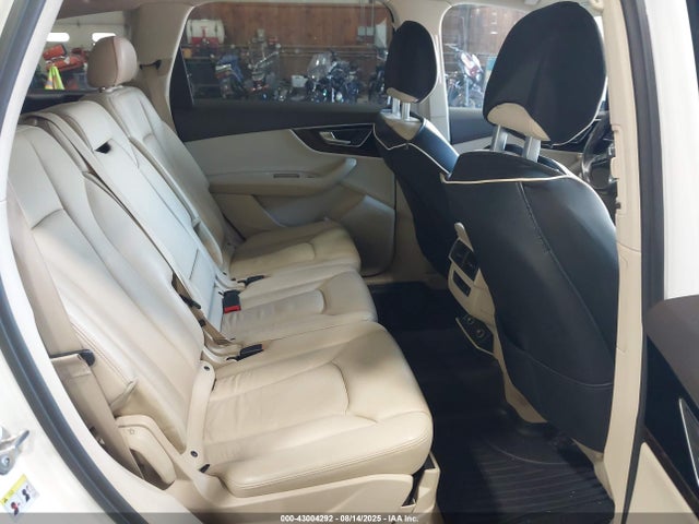2017 AUDI Q7 WA1LAAF74HD007536 Photo 7