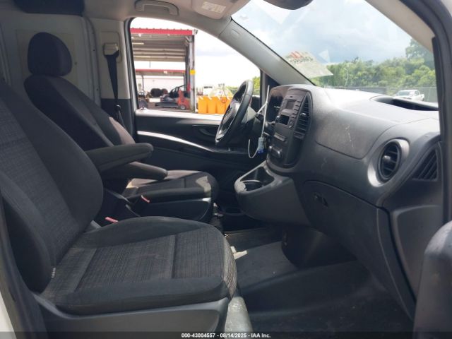 2017 MERCEDES-BENZ METRIS WD3PG2EA5H3229527 Photo 4