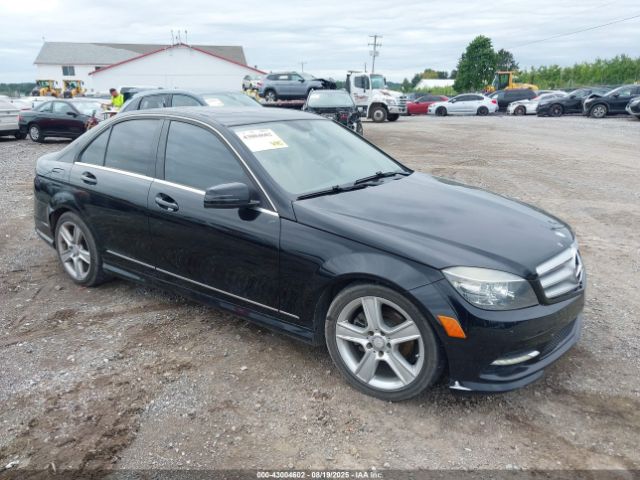 2011 MERCEDES-BENZ C 300 WDDGF8BB7BR158639