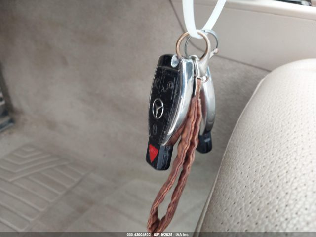 2011 MERCEDES-BENZ C 300 WDDGF8BB7BR158639 Photo 10