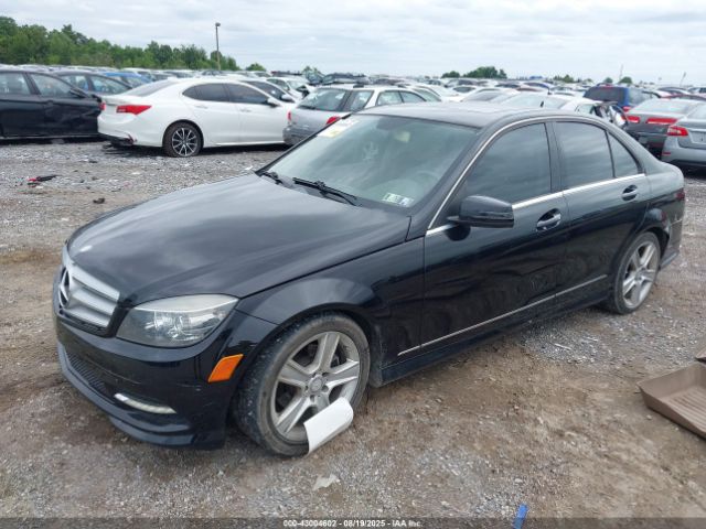 2011 MERCEDES-BENZ C 300 WDDGF8BB7BR158639 Photo 1