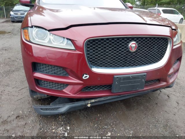 2017 JAGUAR F-PACE SADCJ2BV4HA070190 Photo 5