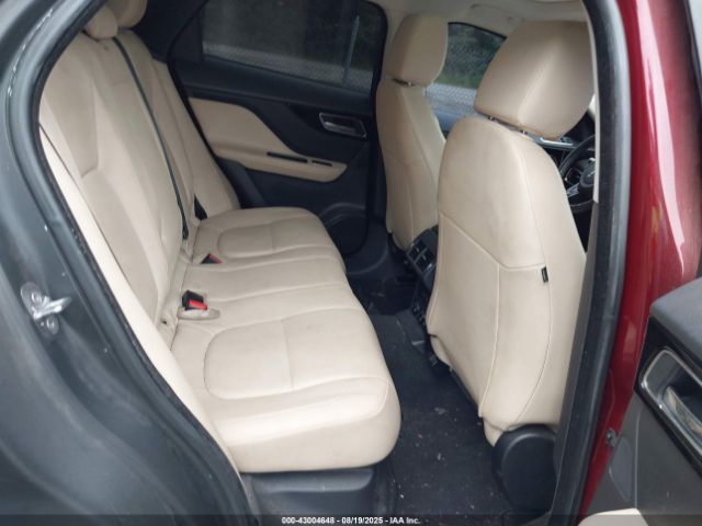 2017 JAGUAR F-PACE SADCJ2BV4HA070190 Photo 7