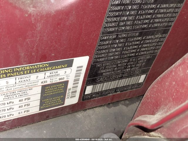 2017 JAGUAR F-PACE SADCJ2BV4HA070190 Photo 8