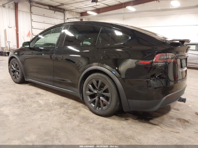 2023 TESLA MODEL X 7SAXCDE58PF371780 Photo 2