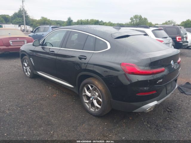 2025 BMW X4 5UX33DT0XS9Z76047 Photo 2