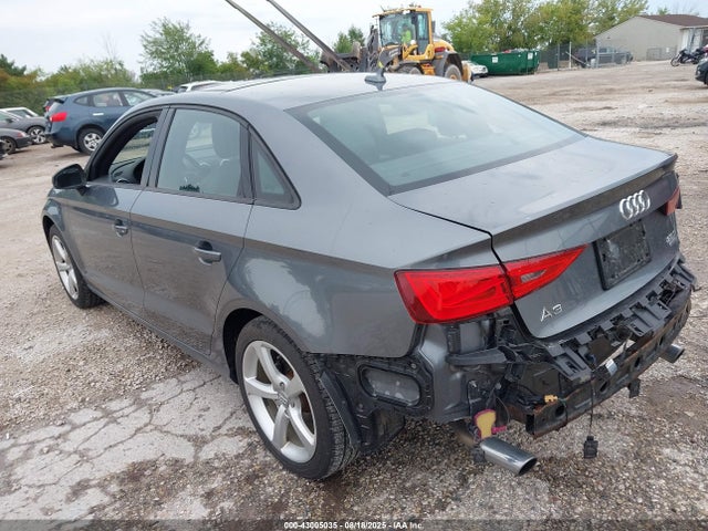 2016 AUDI A3 WAUB8GFF9G1045817 Photo 2