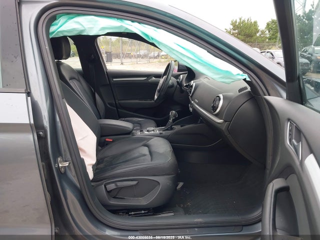 2016 AUDI A3 WAUB8GFF9G1045817 Photo 4