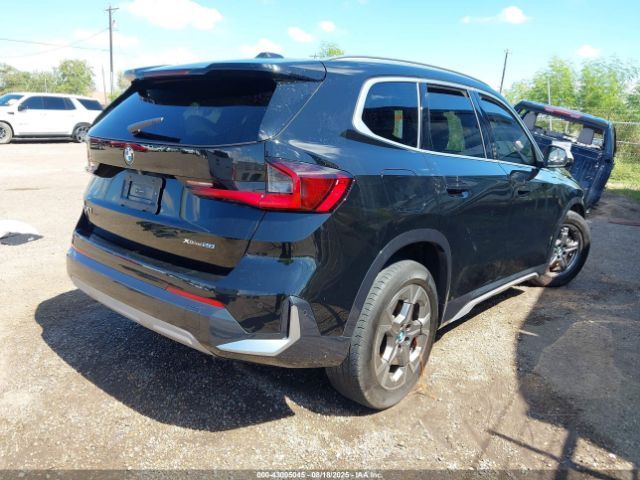 2023 BMW X1 WBX73EF01P5X27707 Photo 3