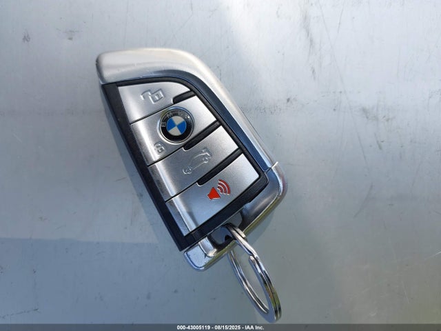 5UXCW2C01L9C29727 BMW X7