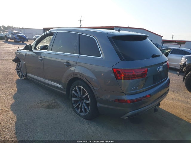 2017 AUDI Q7 WA1VAAF76HD007689 Photo 2