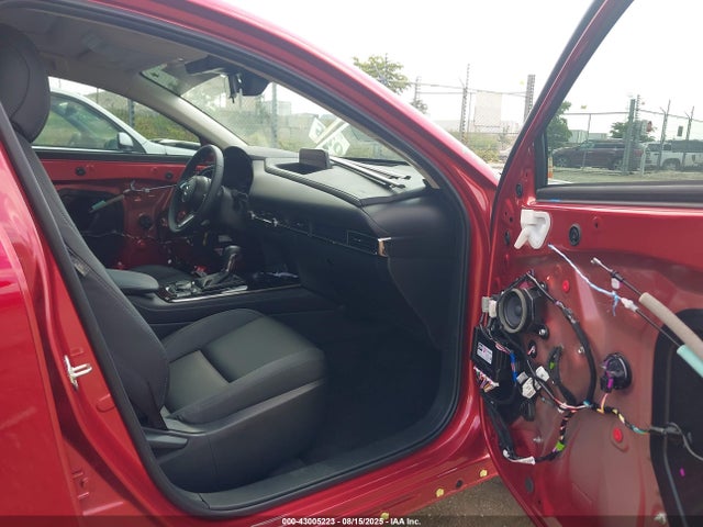 Продажа на аукционе авто 2025 Mazda Cx-30 2.5 S Preferred Package, vin: 3MVDMBCM8SM808112, номер лота: 43005223