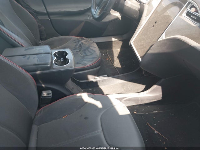 2013 TESLA MODEL S 5YJSA1DPXDFP06497 Photo 4