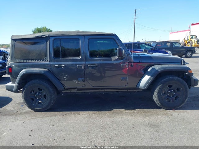1C4HJXDG2JW150383 Jeep Wrangler