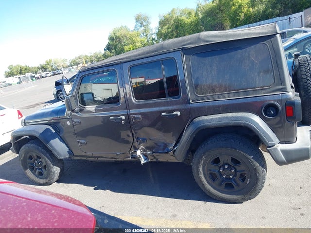 1C4HJXDG2JW150383 Jeep Wrangler