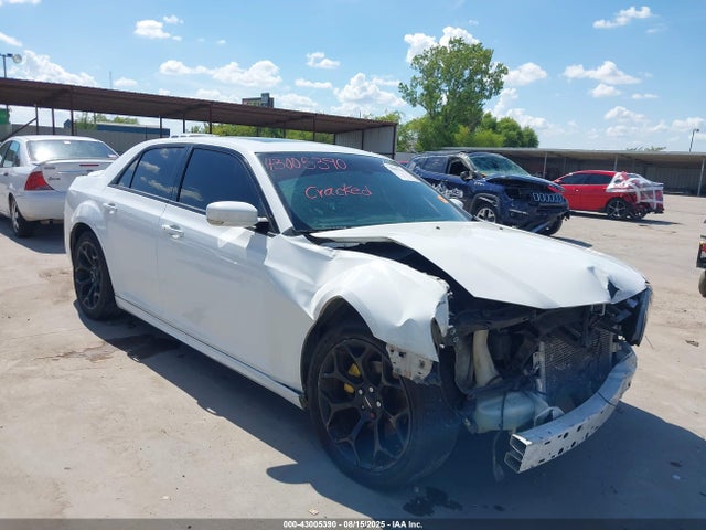 2018 CHRYSLER 300 2C3CCABG3JH269504