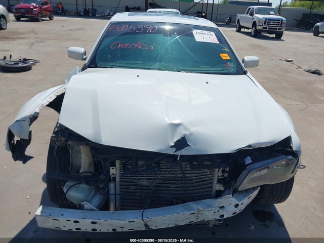 2018 CHRYSLER 300 2C3CCABG3JH269504 Photo 5