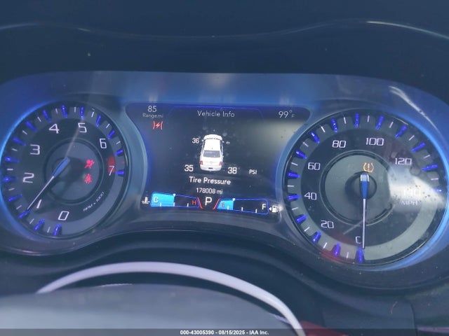 2018 CHRYSLER 300 2C3CCABG3JH269504 Photo 6