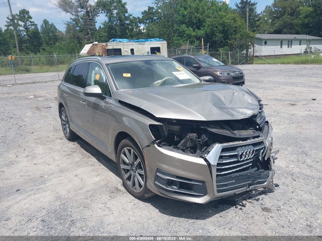 2017 AUDI Q7 WA1VAAF71HD037344 Photo 0