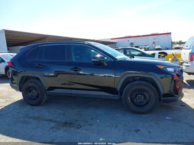 Toyota RAV4 LE 2019 2T3K1RFV7KC018671 Image 13