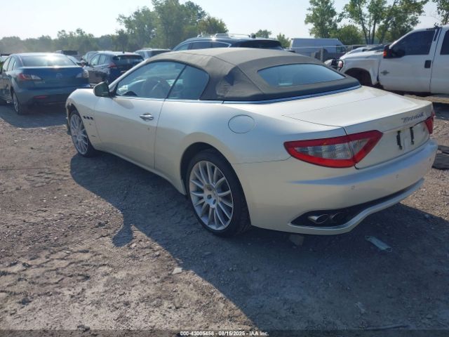 2011 MASERATI GRANTURISMO ZAM45KMA3B0058779 Photo 2